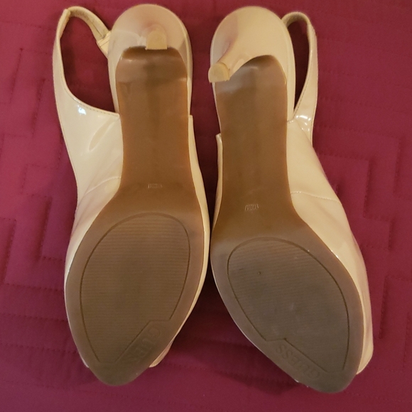 Guess platform peep toe heels - Picture 2 of 2